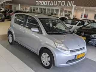 Daihatsu Sirion 2 1.0-12V Trend Airco, Stuurbekrachtiging