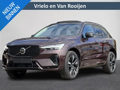 Volvo XC60 2.0 T8 Plug-in hybrid AWD Plus Dark | Facelift | Pano | 360 Camera | Leer | Winterpakket 