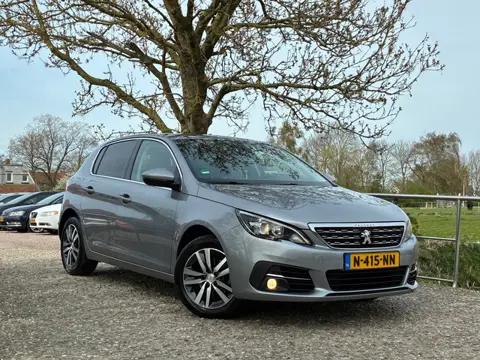 Peugeot 308 1.2 PureTech Allure | Automaat + Cruise + Clima + Navi nu €9.975,-!!!
