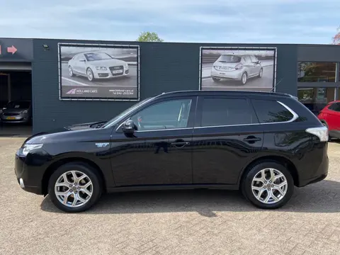 Mitsubishi Outlander 2.0 PHEV instyle+ 130.645 Kilometer n.a.p - Airco ecc - Cruise - Camera - Leer 