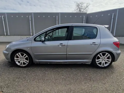 Peugeot 307 1.6-16V XSI (bj 2002)