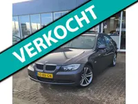 BMW 3-serie 318i Dynamic Executive |AUTOMAAT| ACHTER UIT RIJ SENSOREN| LEDEREN STUURWIEL| AIRCO | CR