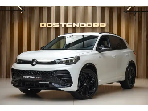 Volkswagen Tiguan 1.5/204pk eHybrid R-Line Blackstyle|2025|Trekhaak|20"Blackstyle|Head-up|IQ-Matrix|