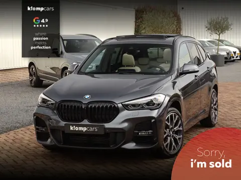 BMW X1 xDrive20i | M-Sport | 4x4 | HUD | Carplay | Pano | Elektr.St | Camera | Keyless Entry