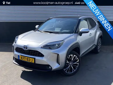 Toyota Yaris Cross 1.5 Hybrid Adventure Groot panoramadak, alarm, navigatie, Apple CarPlay/Android A
