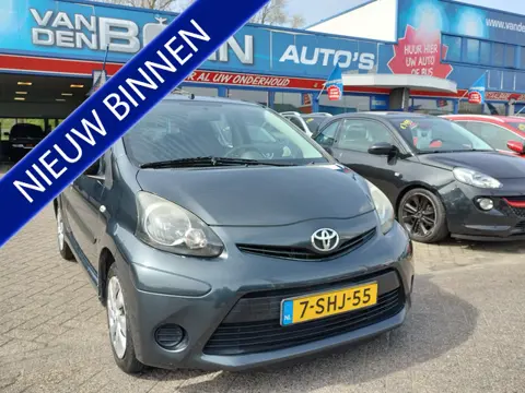 Toyota Aygo 1.0 VVT-i Now Direct van 1ste eig. Airco Nw APK
