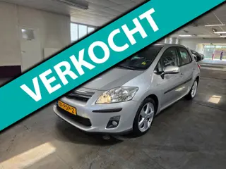 Toyota Auris 1.8 Full Hybrid Dynamic