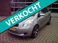 Toyota Yaris 1.3 VVTi Sol MMT AIRCO NL AUTO 4 SEIZOEN BANDEN AUTOPAS INFO 0651503487