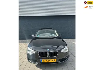 BMW 1-serie 116i automaar/airco/LM/navi/ schuifdak/ sport