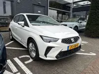 SEAT Ibiza 1.0 EcoTSI Style 95PK l Draadloos telefoonlader l 16" Lichtmetalen velgen