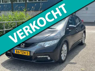 Honda Civic 1.8 GT Automaat! Facelift! Navigatie! Camera! Dealer onderhouden!