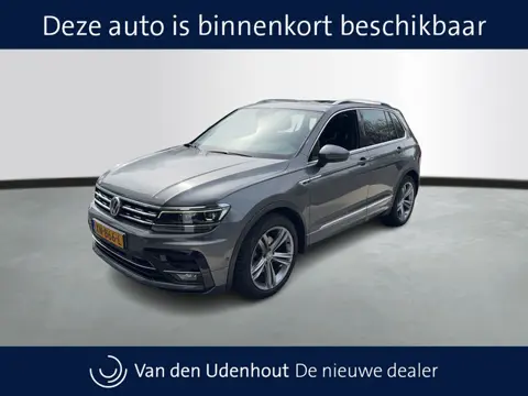 Volkswagen Tiguan 1.5 TSI 150pkAutomaat Highline Business R / Panoramadak / Camera / LED