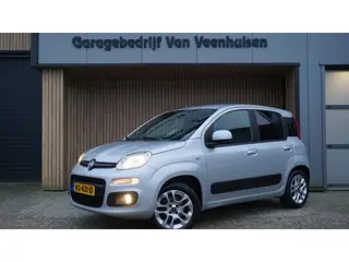 Fiat Panda 0.9 80pk TwinAir Lounge Automaat Airco PDC Trekhaak 15 inch LM *80482km* Aux elek pakket 