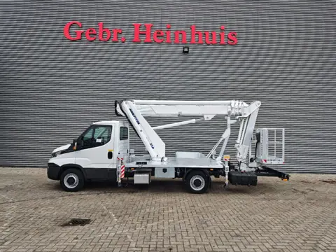 Iveco Daily 35-120 Multitel MJ 226 (bj 2019)