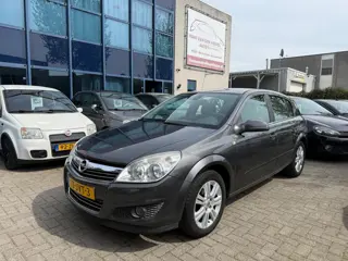 Opel Astra 1.8 Cosmo 5-drs, Trekhaak, Leder, APK 04/27