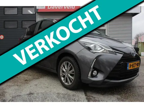 Toyota Yaris 1.5 Hybrid Dynamic Automaat, 5deurs, navigatie, cruise-control, camera, led, trekhaak, 