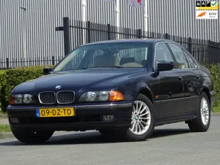BMW 5-serie 523i Executive AUT NAP/LEER/CLIMA/CRUISE/PDC/APK