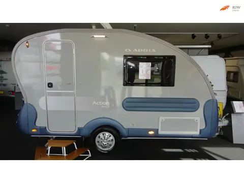 Adria ACTION 361LH 2019 ruime Dinette/ENKELE BEDDEN TOP