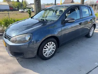 Volkswagen Golf 1.6 TDI Trendline BlueMotion