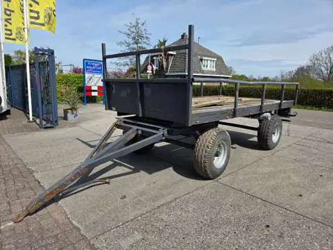 Onbekend schamelbakkenkar zonder kenteken