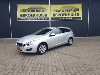 Volvo V60 2.0 D4 Momentum (bj 2011)