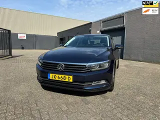 Volkswagen Passat 1.6 TDI Connected Series Clima Cruise Navi Keyless Led PDC LM-Wielen APK NAP.