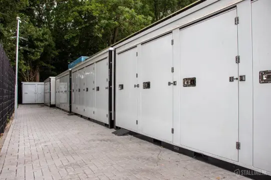 Motorstalling in De Kwakel