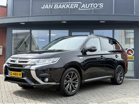 Mitsubishi Outlander 2.0 PHEV S-Edition ✅ Leer ✅ Kanteldak ✅ Camera ✅ Trekhaak ✅