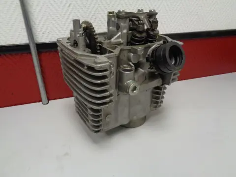 CILINDERKOP Honda NTV 650 1988 - 1997