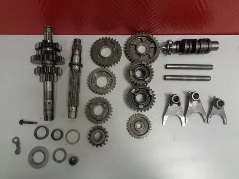 VERSNELLINGSBAK Cagiva Raptor 2000 - 2005