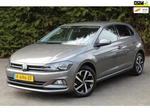 Volkswagen Polo 1.0 TSI Comfortline Business 95PK | Navigatie | Parkeersensoren | Cruise Control | A