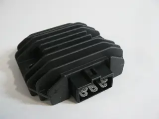 Regulator rectifier  Yamaha YZF R6 1998 - 2002