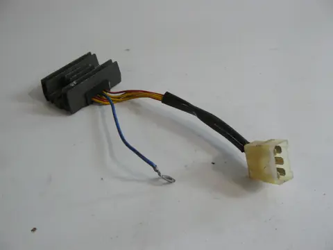 SPANNINGSREGELAAR Aprilia RS 125 1999 - 2005