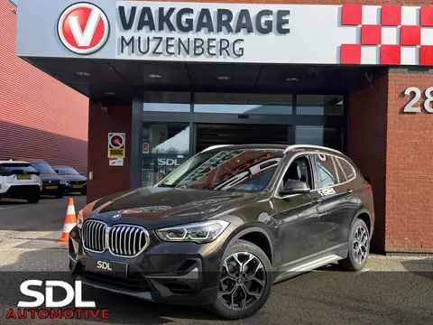 BMW X1 sDrive18i High Executive Xline // DEALER ONDERHOUDEN!! // CAMERA // NAVI // CLIMA // CRUISE /