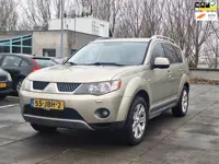 Mitsubishi Outlander €6500,-2.4 Automaat 7P 4x4 Airco Apk Nap Trekhaak Cruise