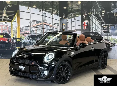 MINI COOPER S 2.0 CHILLI AUT LEDER LED NAVI CarPlay