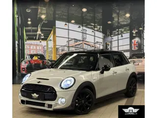 MINI COOPER S 2.0 AUT CHILLI LEDER NAVI LED PANO