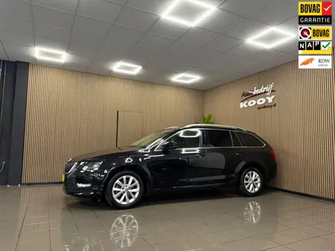 Skoda Octavia Combi 1.0 TSI Greentech Ambition * Automaat / Carplay / Navigatie / LM Velgen / NL Aut