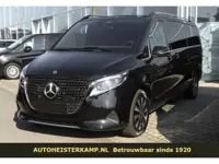 Mercedes-Benz V-Klasse 300d L3 Avantgarde 8 personen Leder Distronic Camera LED MBUX 2 EL. Schuifdeu
