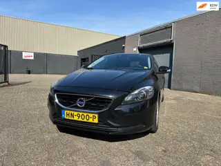 Volvo V40 2.0 D3 Summum Automaat Clima Cruise Navi PDC Xenon LM-Wielen APK NAP.