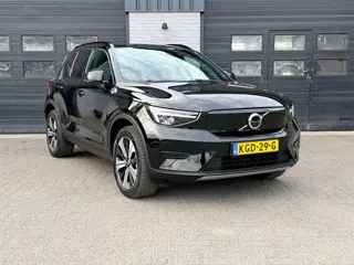 Volvo XC40 Recharge Core, CruiseControl, Aur Camera