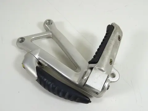 DUO VOETSTEUN LINKS Ducati ST3 2004 - 2007