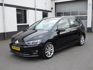 Volkswagen Golf Sportsvan 1.4 TSI Connected Series Automatische airco, navigatie, trekhaak, cruise c