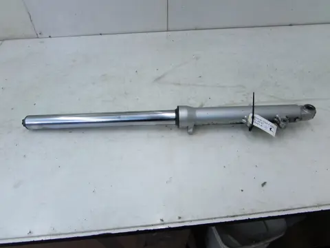VOORPOOT RECHTS COMPLEET Suzuki GSX F 600 1988 - 1997