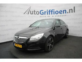 Opel Insignia 2.0 T Edition nette hatchback met trekhaak