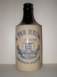 Stenen limonade kruikje