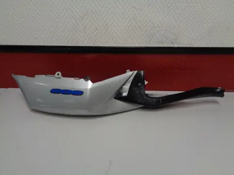 RECHTER ACHTERKANT Suzuki GSX R 600 2008 - 2010