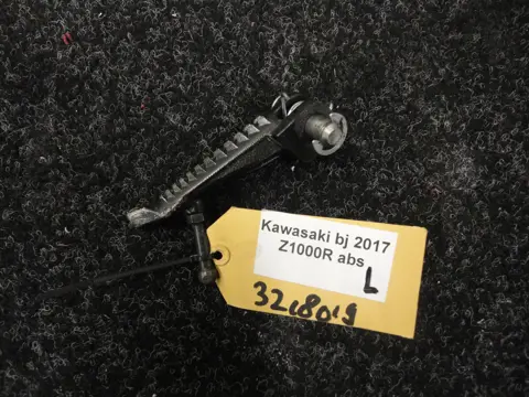 VOETSTEUN LINKS Kawasaki Z 1000 2014 - 2016