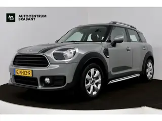 Mini Mini Countryman 1.5 Cooper (NAVIGATIE, DEALER ONDERHOUDEN, PDC, STOELVERWARMING)
