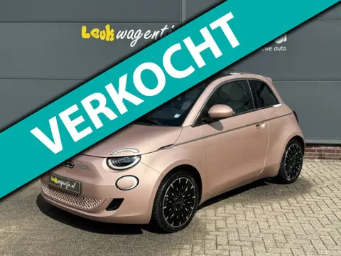 Fiat 500 e 3+1 La Prima 42 kWh *pano *camera *carplay *leder